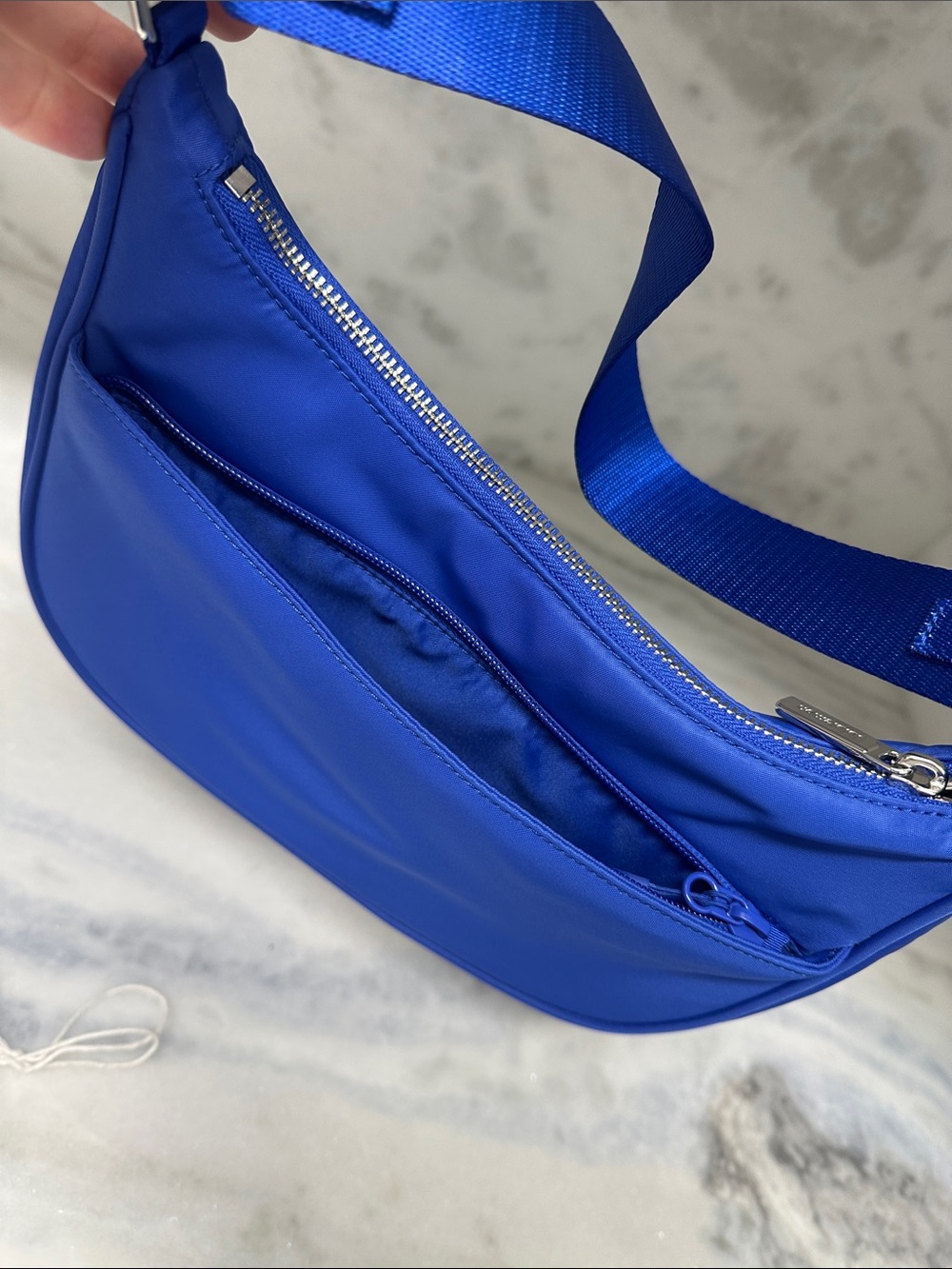 lululemon athletica Beach Ball Blue Crossbody Shoulder Bag - Picture 3 of 10